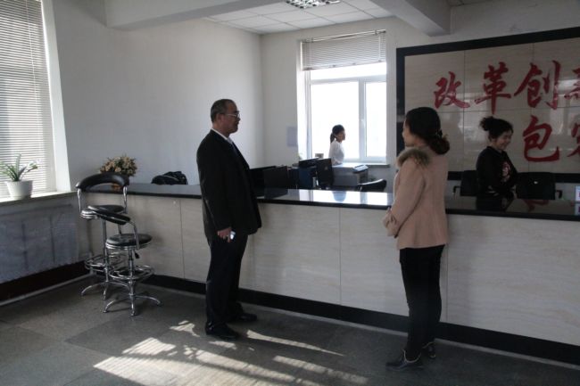 走访铁东办事处曙光社区